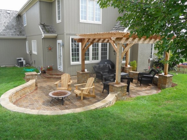 Small patio wall ideas