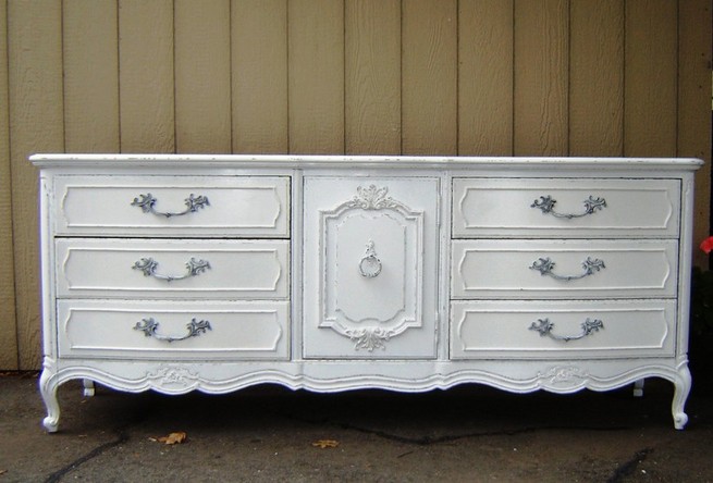 White dressers and nightstands
