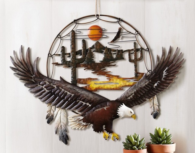 Metal eagle outdoor wall art