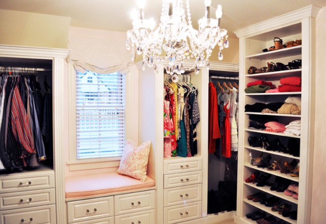 Portable wardrobe white