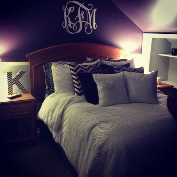 Teenage girl bedroom ideas red