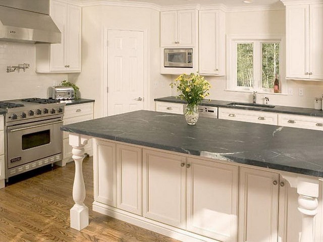 Kitchen countertops granite versus quartz