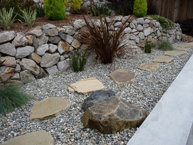 Rock And Mulch Landscaping Ideas