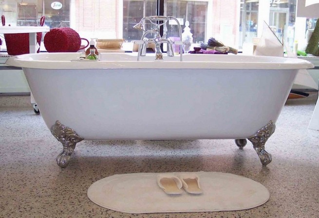 Cast iron bathtub glaze