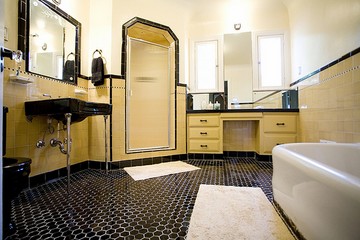 Yellow subway tile bathroom