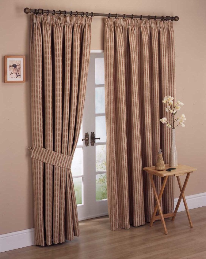 Easy bedroom curtain ideas