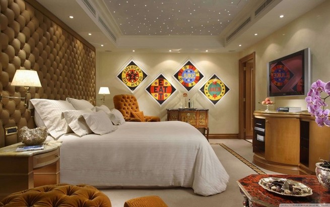 Wallpaper in bedroom ideas