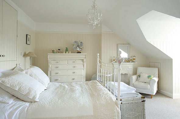 Bedroom chandelier size