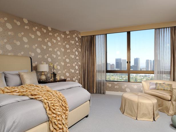 Which color of bedroom wallpaper is preferable?