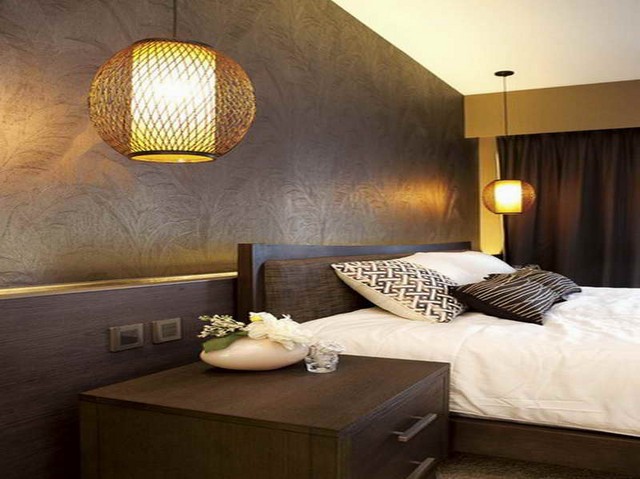 Bedroom decorating ideas quirky
