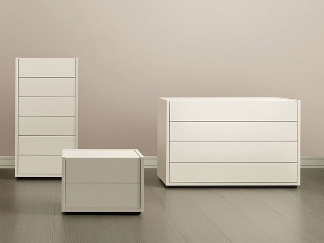 Bedroom chest of drawers