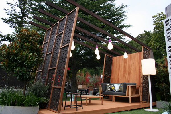 Patio Garden With Decorative Timber Privacy Screens
