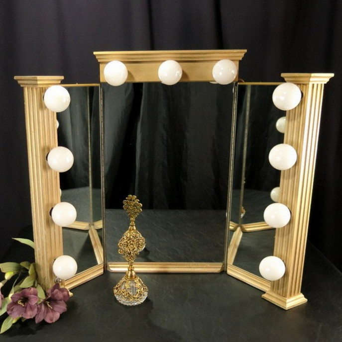 Lighted Vanity Makeup Desk