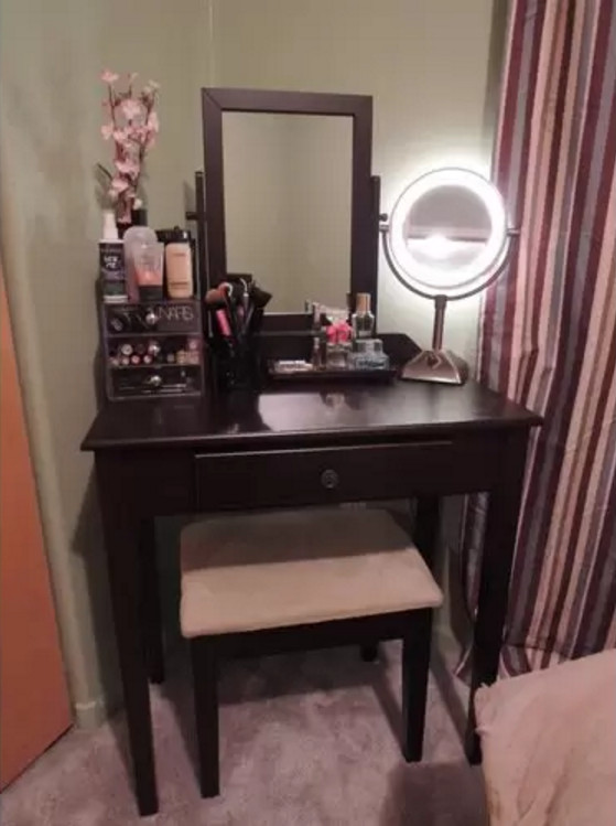 Lighted Vanity Table Set