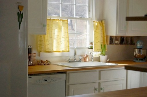 Window Treatments For Yellow Kitchen